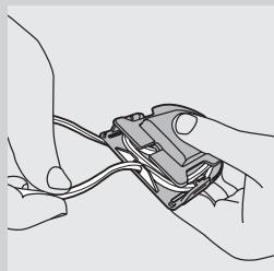 PHILIPS 900PLUS SERIES - Range-cordon sur chargeur Deluxe (sur certains modèles uniquement) - 3