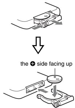 SONY RDP-XA700IPN - To replace the battery of the remote control - 1