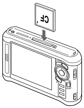 EPSON P-7000 - Insertion des cartes mémoire CF/SD - 1