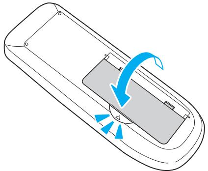 EPSON EB-85 - Replacez le couvercle du compartiment à piles. - 1