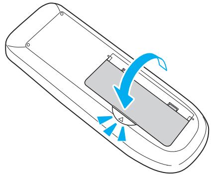 EPSON EB-S72 - Replacez le couvercle du compartiment à piles. - 1