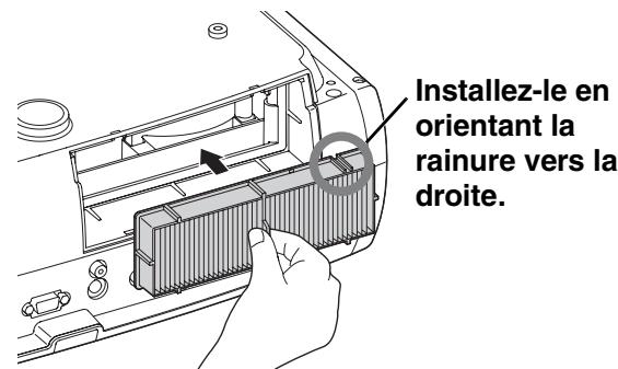 EPSON EH-TW5500 - Retirez le filtre à air. - 4