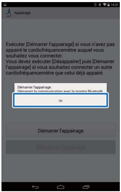 EPSON RUNSENSE SF-810 - Appuyez sur la touche d sur ce produit et maintenez-la enfoncée. - 2