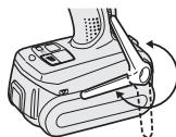 PANASONIC EY7540 - Instellen van de stand van de riemclip - 2