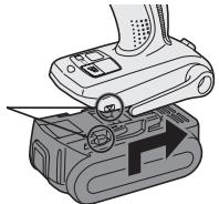 PANASONIC EY7540 - Bevestigen en verwijderen van de accu - 1