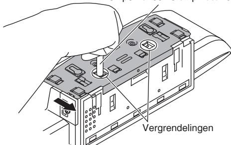 PANASONIC SC-HC30 - Het apparatus van de muur verwijderen - 1