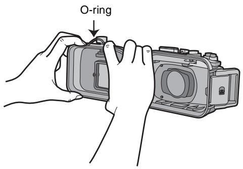 PANASONIC DMW-MCTZ5 - Allentare l'O-ring con le dita per rimuoverlo. - 1