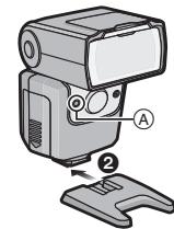 PANASONIC DMW-FL360LPP - Orientez le flash de manière que son capteur de signal (A) soit face à l'appareil photo. - 1