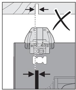 BOSCH PKS18LI - Cutting Marks (see figure E) - 2