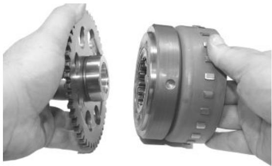 PIAGGIO XEVO - Refitting the intermediate gear - 4