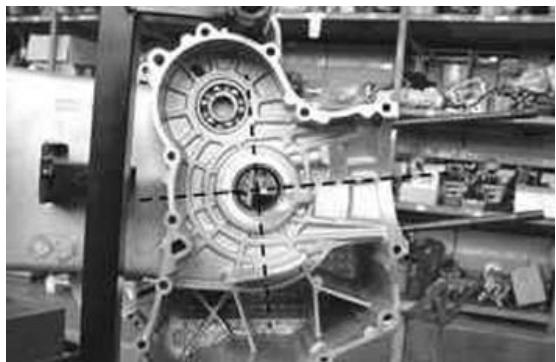 PIAGGIO XEVO - Inspecting the crankshaft plain bearings - 1