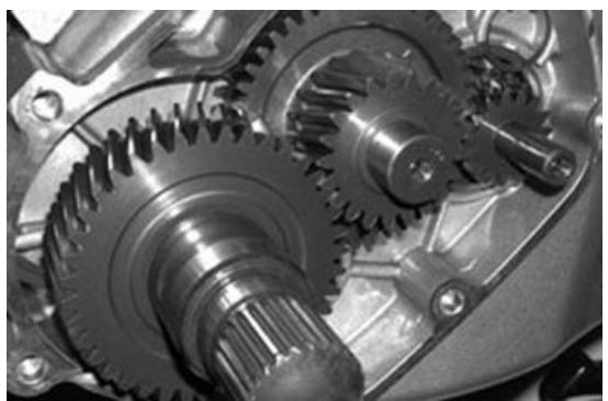 PIAGGIO XEVO - Refitting the hub bearings - 1