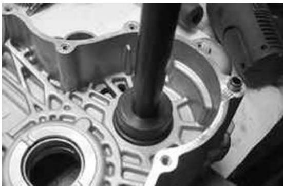 PIAGGIO XEVO - Replacing the countershaft bearings - 5