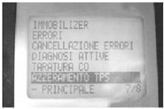 PIAGGIO XEVO - Resetting the throttle valve position signal (TPS reset) - 1
