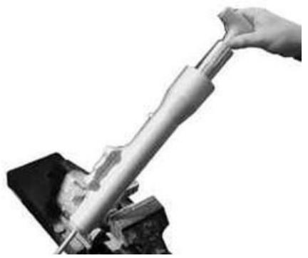 PIAGGIO XEVO - Servicing fork stems - 3