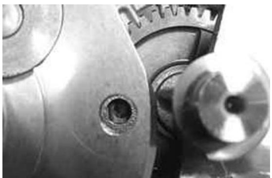 PIAGGIO XEVO - Removing the crankshaft - 1