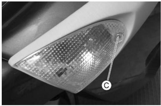 PIAGGIO XEVO - For the front turn indicators: - 1