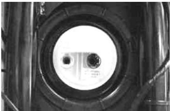 PIAGGIO XEVO - Pump bracket installation - 2