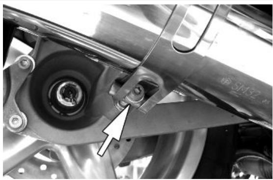 PIAGGIO XEVO - Exhaust assay. Removal - 4