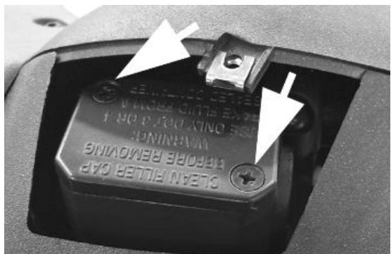 PIAGGIO XEVO - Brake fluid level check - 4