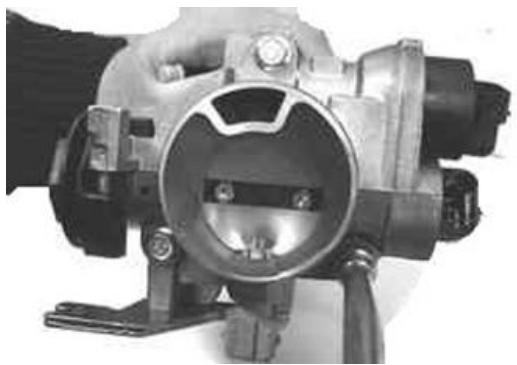 PIAGGIO XEVO - Refitting the butterfly valve - 1