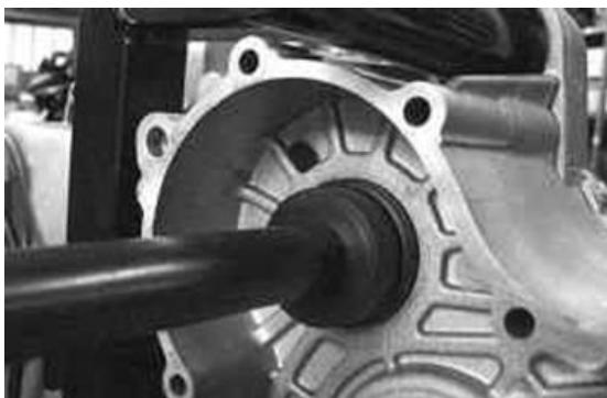 PIAGGIO XEVO - Replacing the countershaft bearings - 8