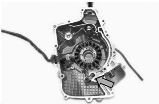 PIAGGIO XEVO - Removing the flywheel cover components - 2