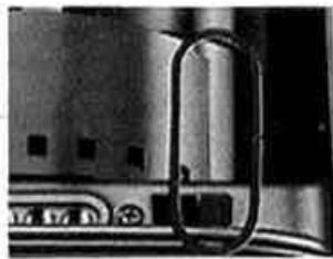 NIKON F301 - Fenetre-témoin de la cartouche du film - 4