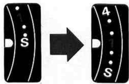 NIKON F301 - Contrôlez la position du film et refermez le dos de l'appareil. - 3