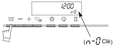 DE DIETRICH DME399XE1 - Using the child safety - 1