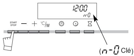 DE DIETRICH DME399XE1 - Lassen Sie die Taste erst dann los, wenn das akustische Signal aufhört und in der Anzeige ein Schlüssel erscheint. - 1