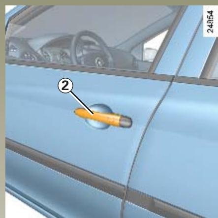 RENAULT CLIO 3 PHASE 1 - Carte RENAULT : utilisation en mode mains libres - 1