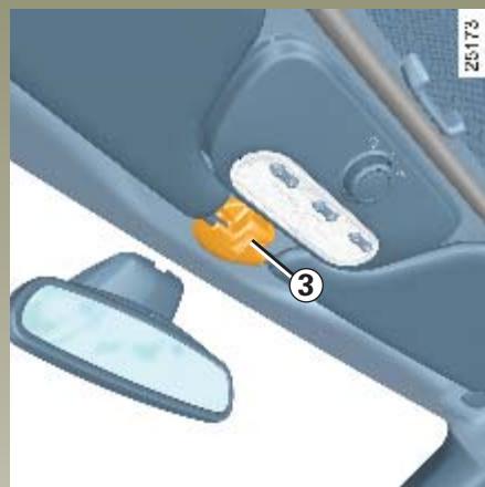 RENAULT CLIO 3 PHASE 1 - COMMANDE INTÉGRée DE TÉLÉPHONE MAINS LIBRES - 3