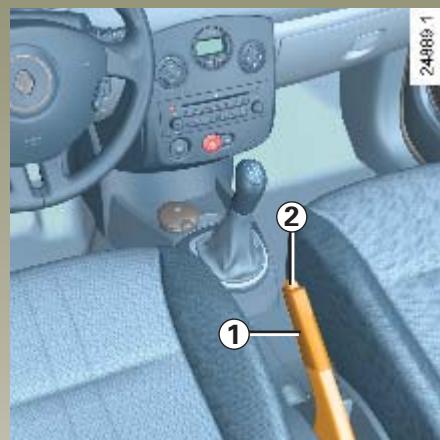 RENAULT CLIO 3 PHASE 1 - Direction à assistance variable - 2