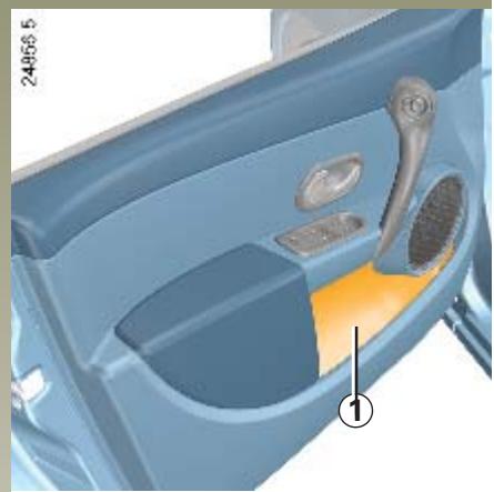 RENAULT CLIO 3 PHASE 1 - RANGEMENTS À L'ARRÊRE/ AMÉNAGEMENTS HABITACLE - 1