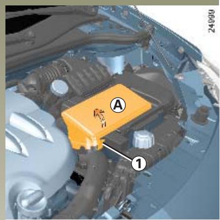 RENAULT CLIO 3 PHASE 1 - Accès à la batterie - 1