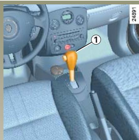 RENAULT CLIO 3 PHASE 1 - Changement de rapport à l'aide du levier - 1