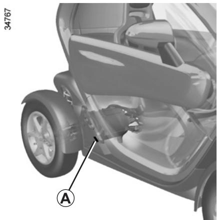 RENAULT TWIZY ZE - PLAQUES D'IDENTIFICATION MOTEUR - 2