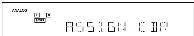 JVC RX-5040B - Ändern der Quellennamens von „TAPE“ auf „CDR“: - 1