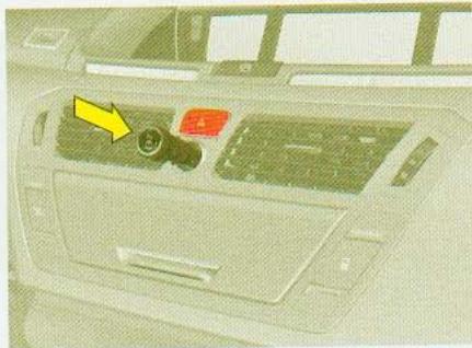 CITROEN C4 PICASSO 2006 - Retrait du parfumeur - 1