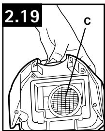 HOOVER SPIN SCRUB - Couper l'alimentation électrique de l'appareil (position OFF) et le débrancher. - 4