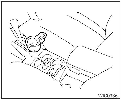 NISSAN FRONTIER 2004 - RANGEMENT - 4