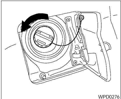NISSAN FRONTIER 2004 - TRAPPE DU RÉSERVOIR DE CARBURANT - 1