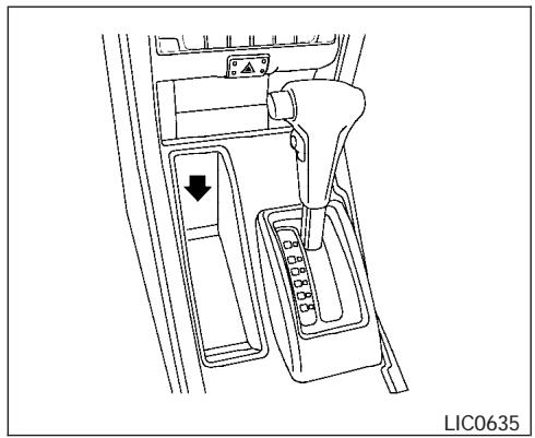 NISSAN FRONTIER 2004 - RANGEMENT - 2