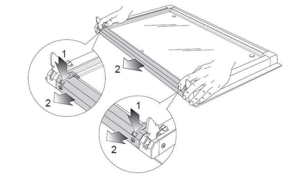 ESSENTIELB EMCG 912C,  EMCG 912I,  EMCG 912N,  EMCG 912R,  EMCG 922I - NETTOYAGE DE LA VITRE INTÉRIEURE - 1