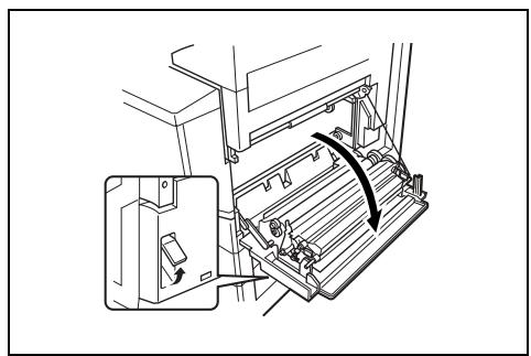 KONICA MINOLTA CF3102P - Retrait d'un serrage papier dans le plateau d'introduction manuelle - 1