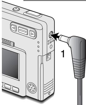 KONICA MINOLTA DIMAGE XI - Adaptateur secteur AC-5 (vendu séparément) - 1