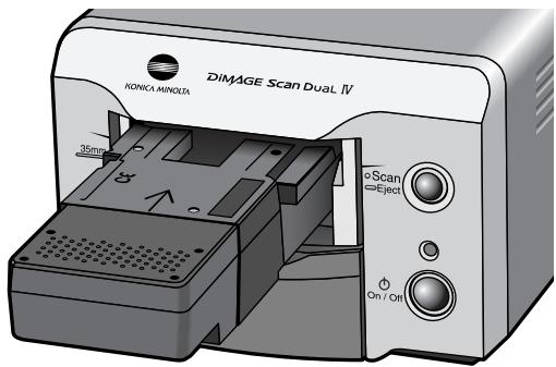 KONICA MINOLTA DIMAGE SCAN DUAL IV - Utilisation de l'adaptateur APS AD-10 (vendu séparément) - 3