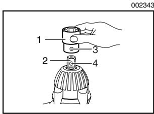 MAKITA BTW200 - Instalación o extracción del dato - 1