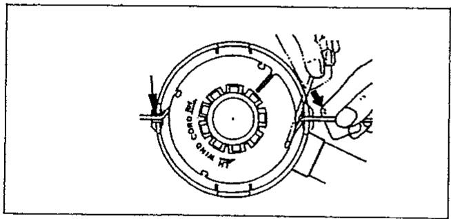 MAKITA MS4210 - Remplacement du dispositif de fil de nylon - 9